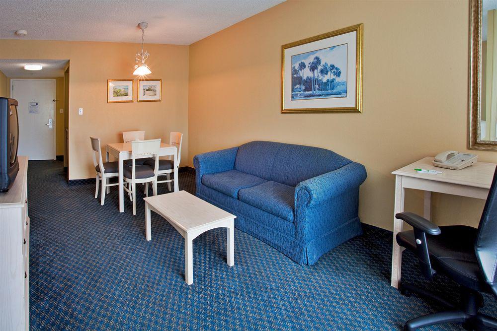 Holiday Inn Miami-Doral Area By Ihg Номер фото